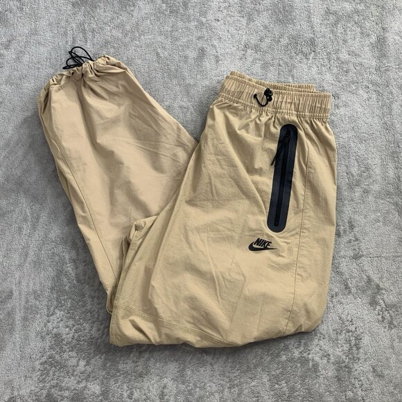 Nike Tech Woven Oversized Pants Mens Medium Beige Skate Wide Leg Stretch HM7158 - Picture 1 of 16